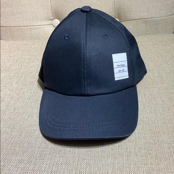 Thom Browne
cotton twill baseball cap